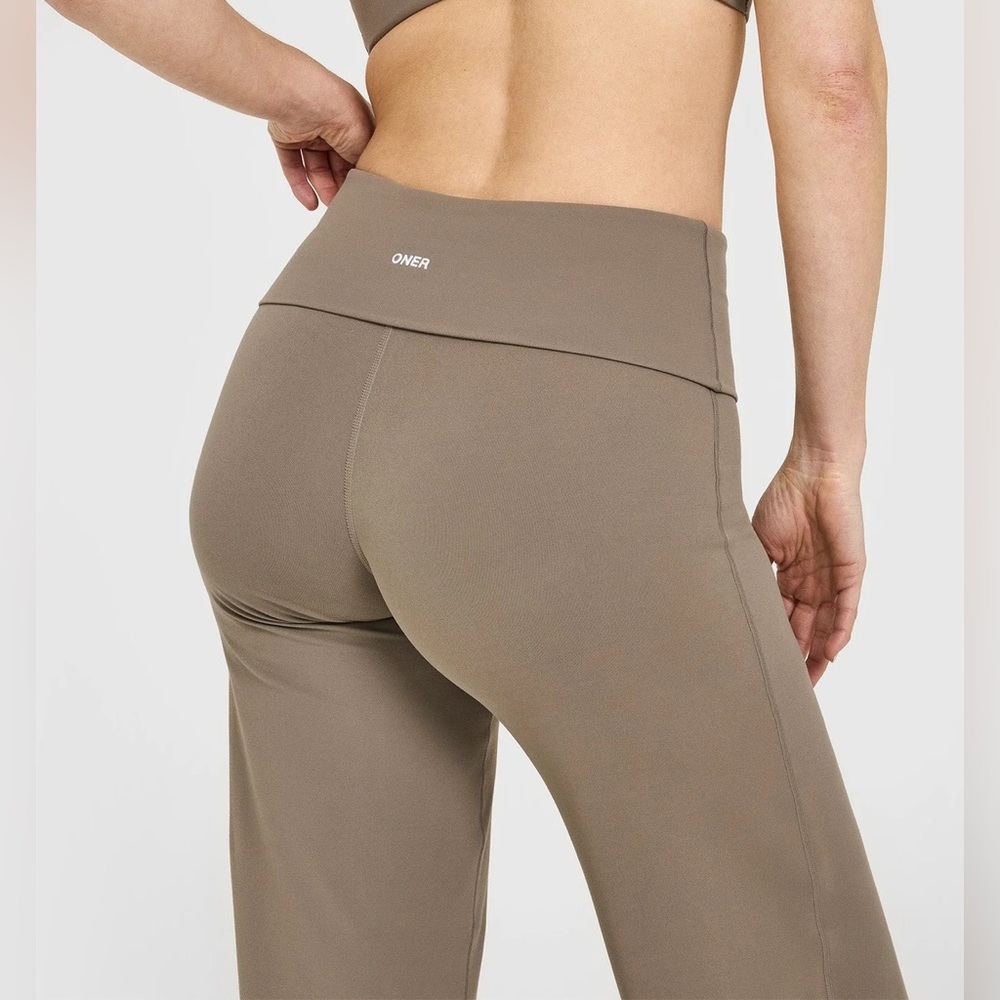 SOFTMOTION FOLD OVER STRAIGHT LEG BOTTOMS